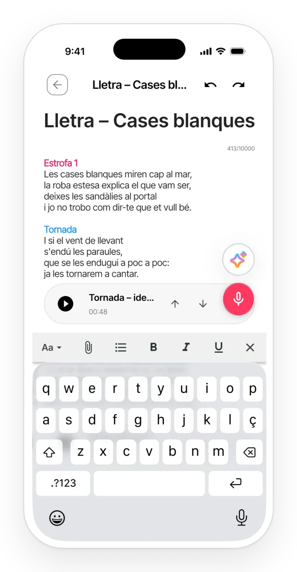 L'editor de notes de l'app amb el teclat obert i la barra de format a sobre.