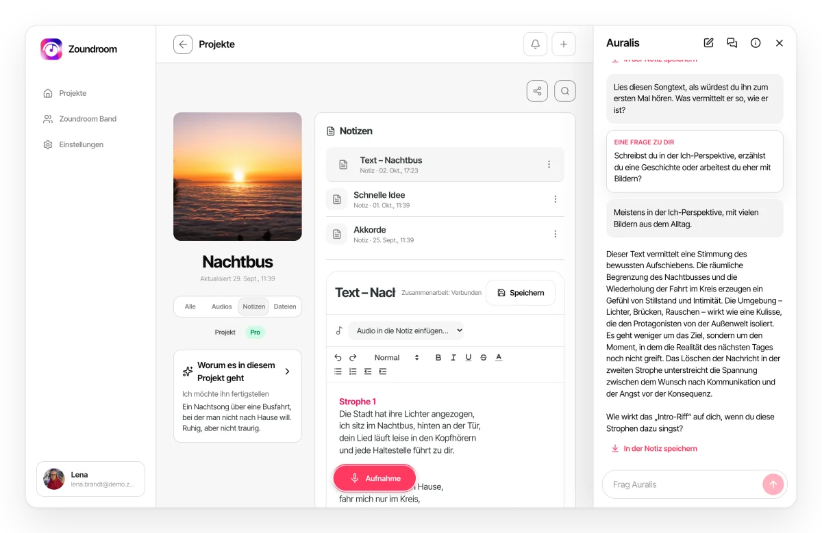 Auralis neben einer Notiz im Web: links der Songtext, rechts das Gespräch mit alternativen Zeilen und der Option, sie in der Notiz zu speichern.