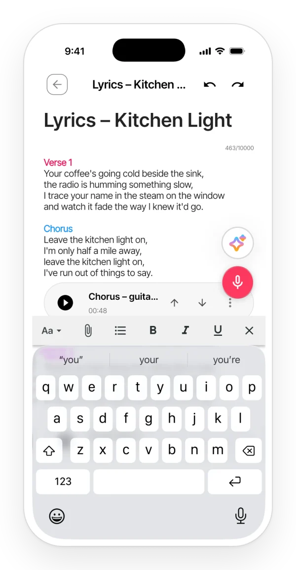 The app's note editor with the keyboard open and the formatting bar above it.