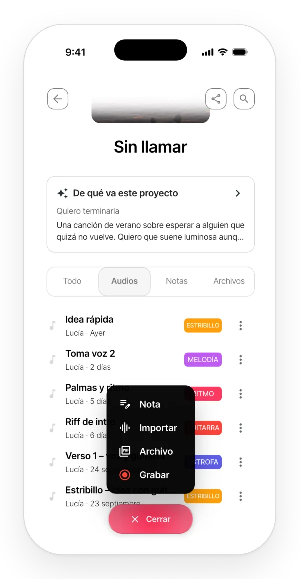 Menú para añadir contenido a un proyecto en la app: crear una nota, importar un audio, subir un archivo o grabar.