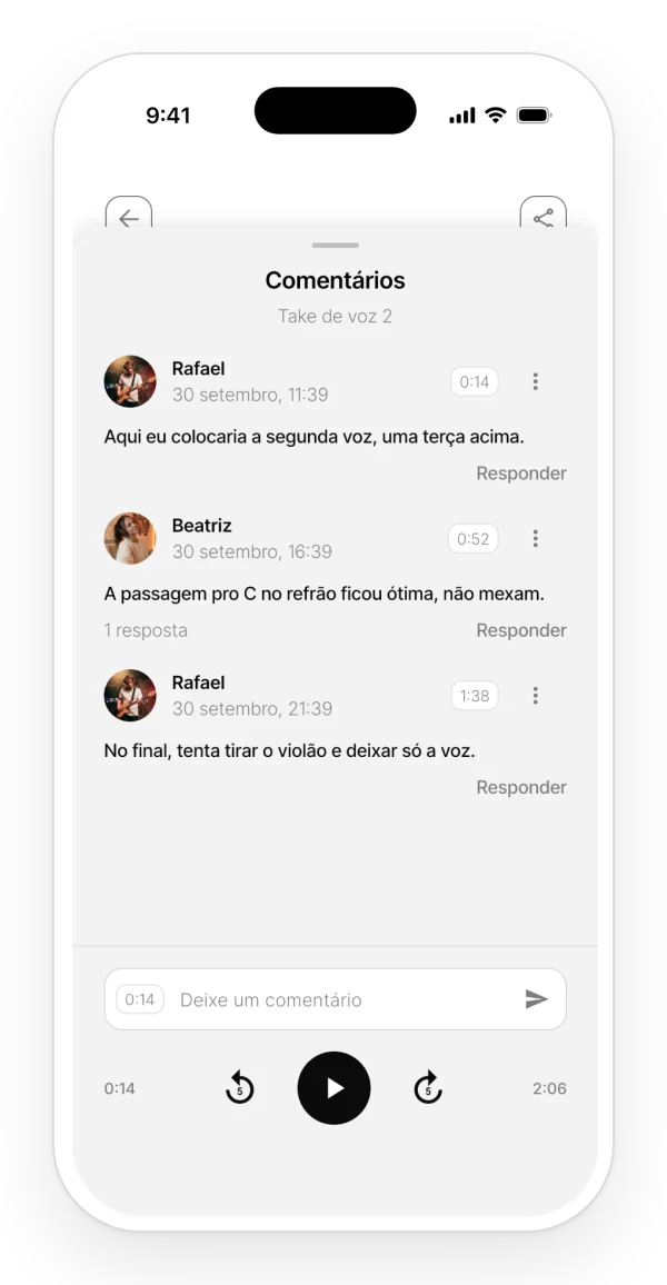 Comentários com marcação de tempo em um áudio: três comentários de colaboradores, cada um no seu segundo, e uma resposta.