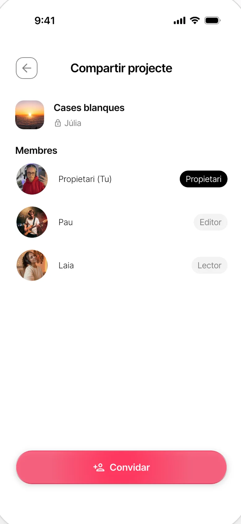 Pantalla per compartir un projecte: la propietària i dos col·laboradors amb el seu rol, i el botó per convidar.