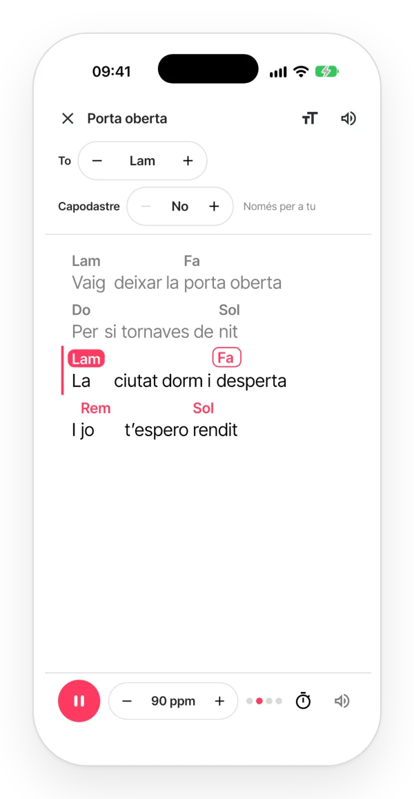 Mode tocar de l’app: la lletra gran amb els acords, l’acord que sona destacat, el següent marcat i el tempo a sota.
