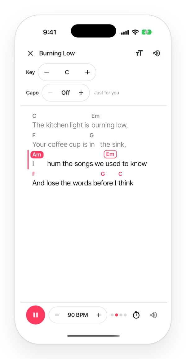 Play mode: the song plays at its tempo, the current chord is highlighted and the next one is outlined as the lyric scrolls.